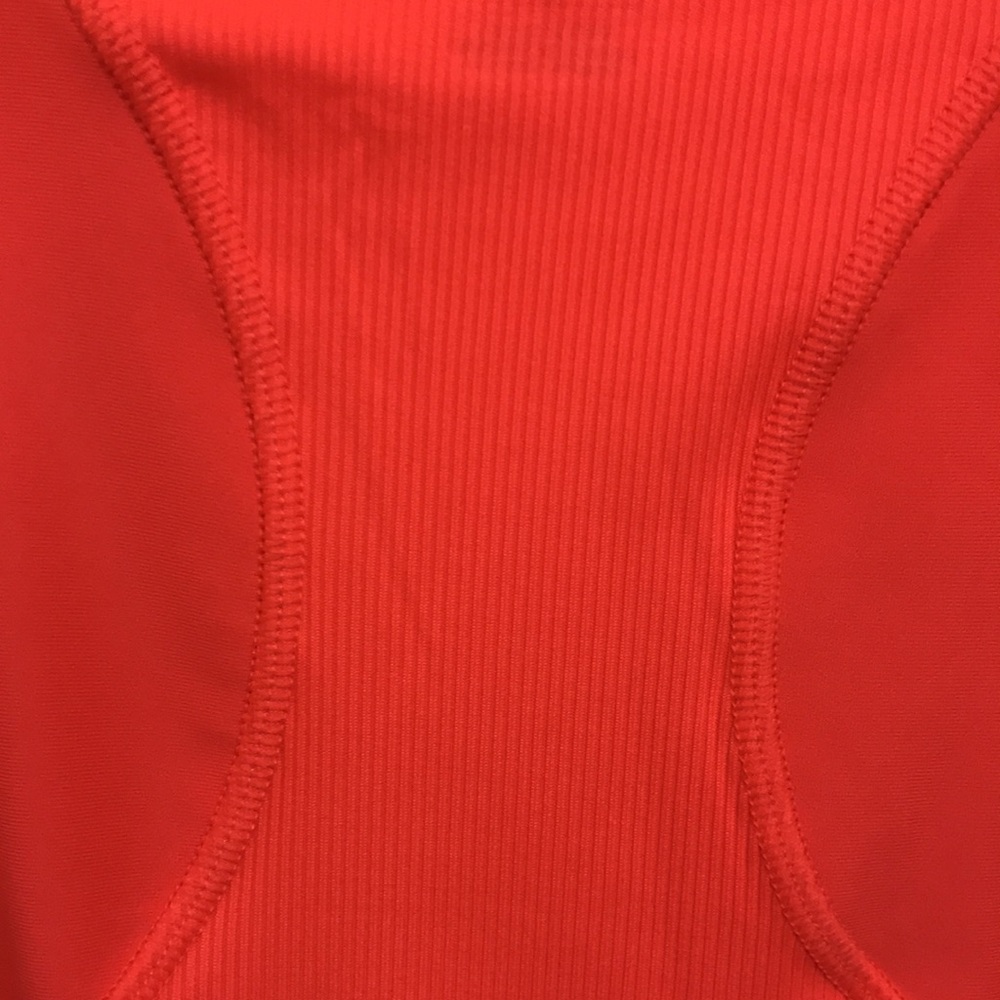 Under Armour Athletic/Athleisure L/S Top, NWT! - Picture 6 of 9